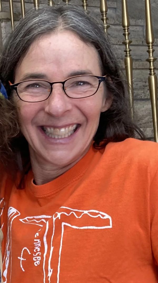 Photo of Lori Lobenstine